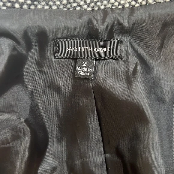 Saks fifth Avenue vest - Picture 2 of 4